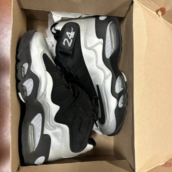 New in box air Griffey max 2010 vintage shoes - Picture 2 of 10